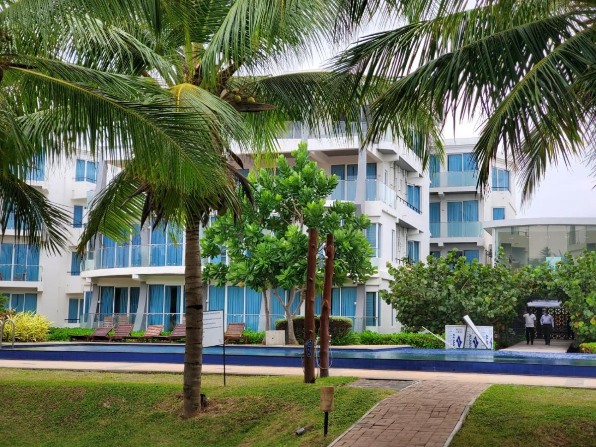 Beach Front Paradise Nilaveli Buitenkant foto